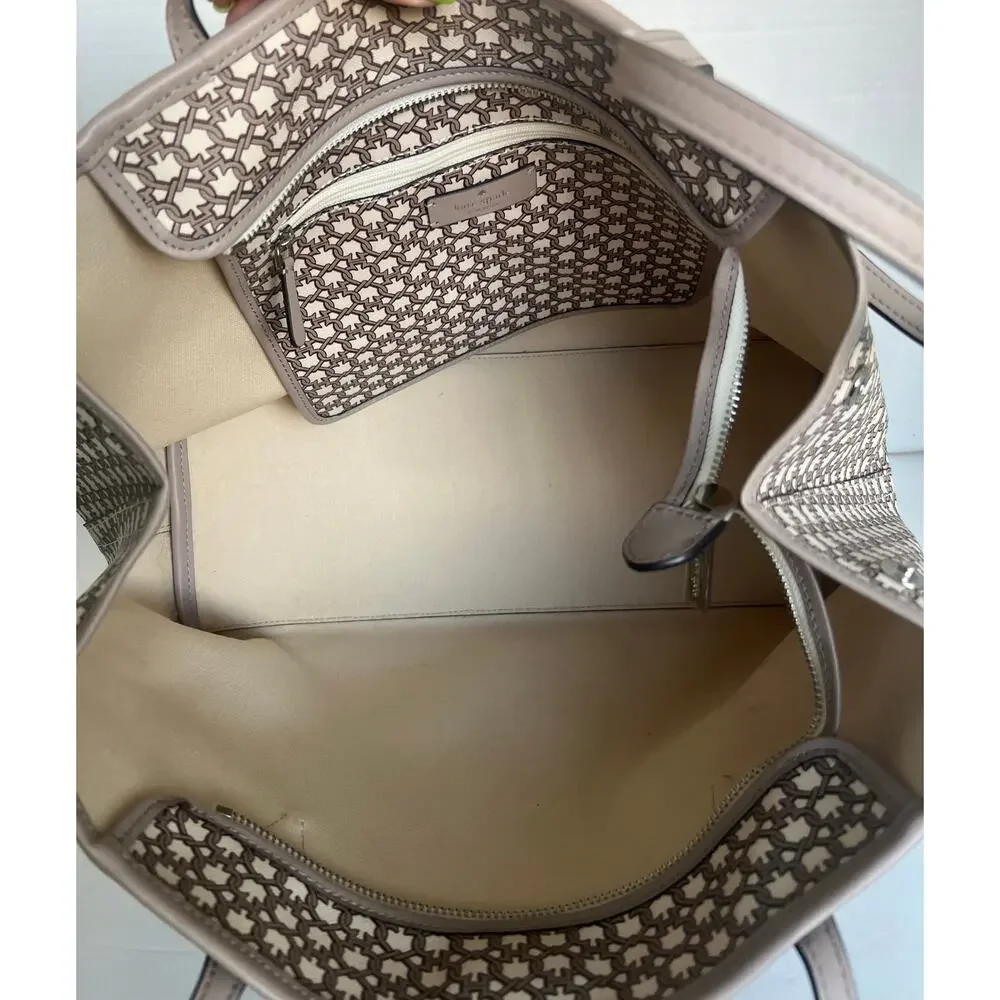 Kate Spade New York Large‎ Spade Link Cream Beige Tote Hand and Shoulder Bag